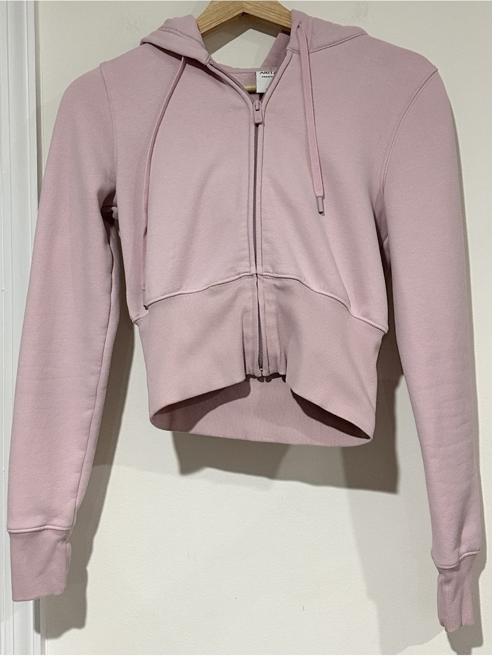 Aritzia Dusty Pink Set - Picture 8 of 11
